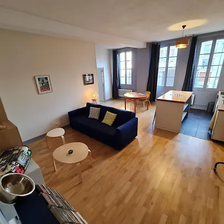 A Modern Appartment, Bright And Calm * Parigi
